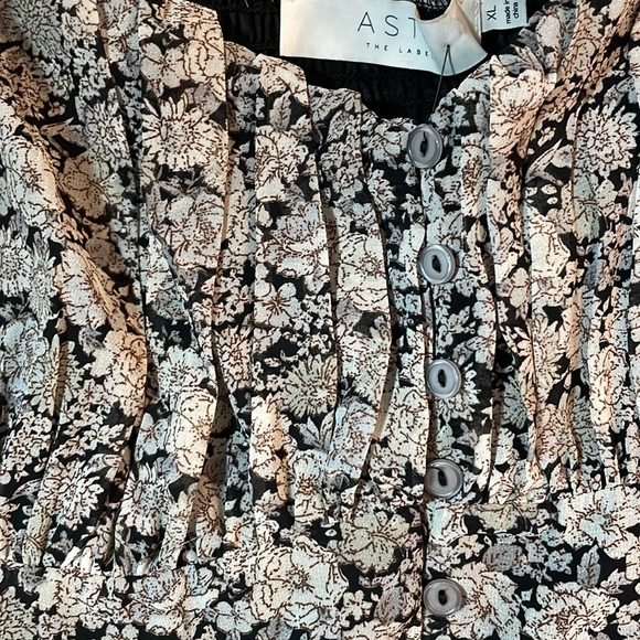 Astr The Label Floral Balloon Sleeve Blouse - Picture 3 of 6